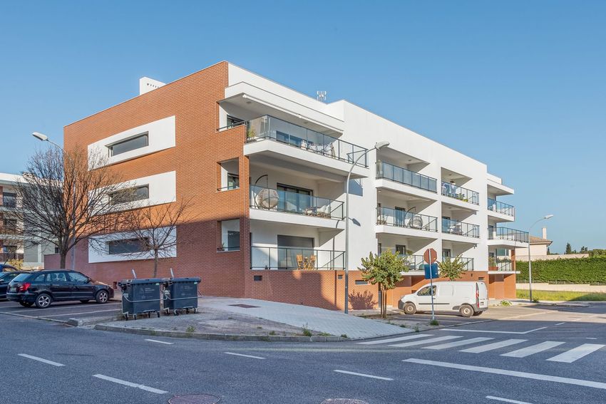 Imagem Fachada de apartamento t3 em Praceta Luís Cristino da Silva, 1