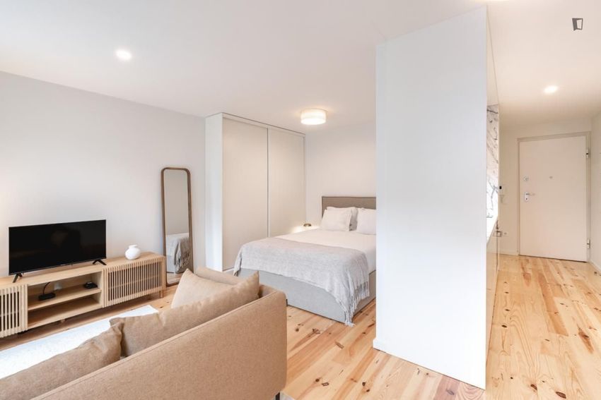 Imagem Quarto de apartamento t0 em Rua de Aníbal Cunha