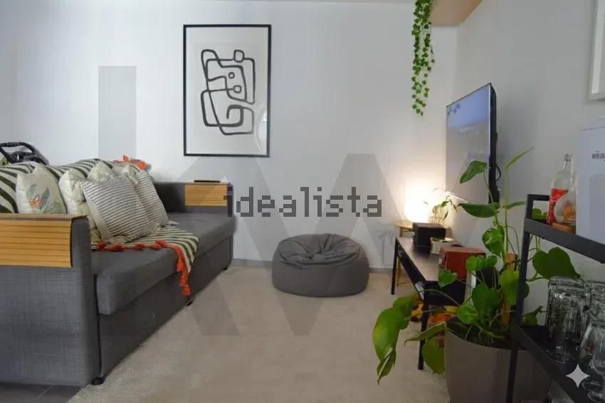 Imagem Sala de estar de apartamento t1 em Avenida das Comunidades Lusíadas s/n