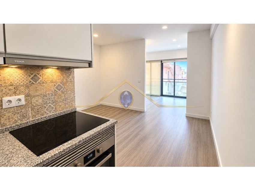 Imagem Cozinha de apartamento t1 em Rua 5 de Outubro