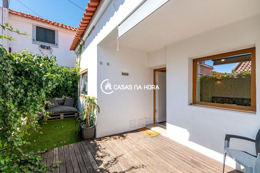 Imagem Fachada de apartamento t2 em Alvide - Abuxarda