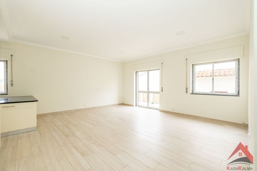 Imagem Divisão de apartamento t2 em Centro da Quinta do Conde