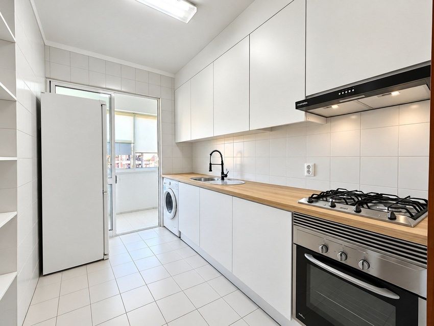 Imagem Cozinha de apartamento t3 em Abraveses