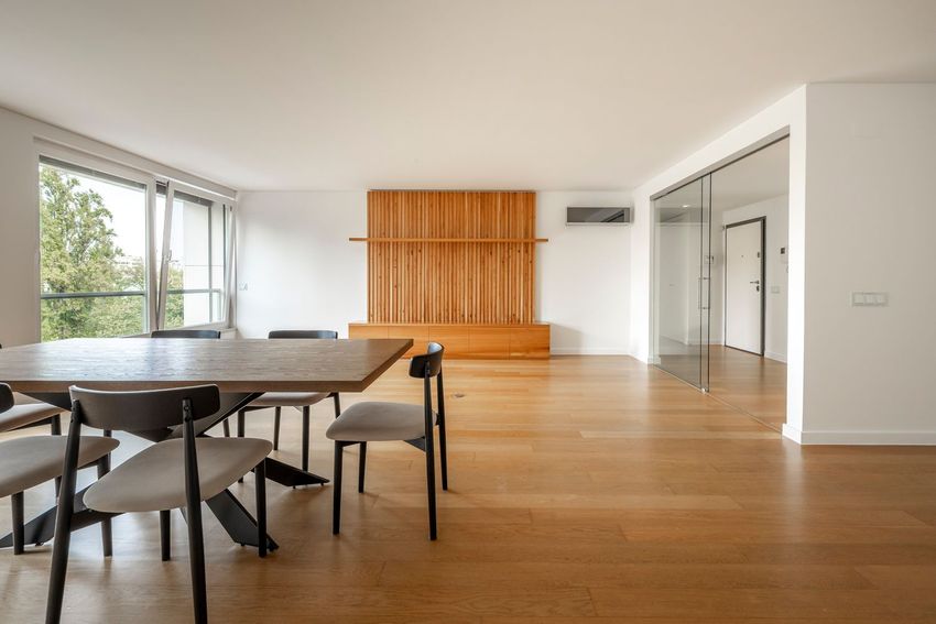 Imagem Sala de estar de apartamento t4 em Rua Marquês Sá da Bandeira, 84