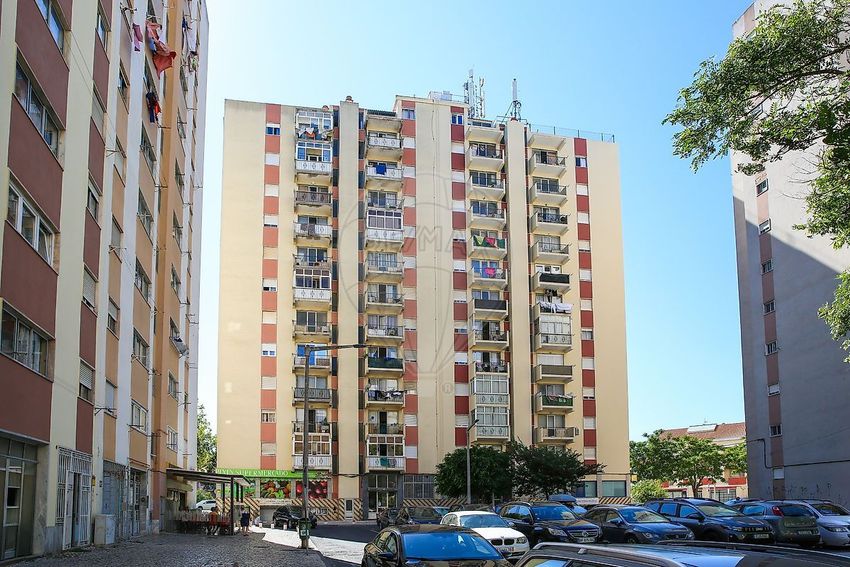 Imagem Vistas de apartamento t3 em Praceta Gaspar Corte Real