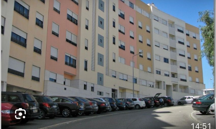 Imagem Vistas de apartamento t3 em Rua Beatriz Costa, 9