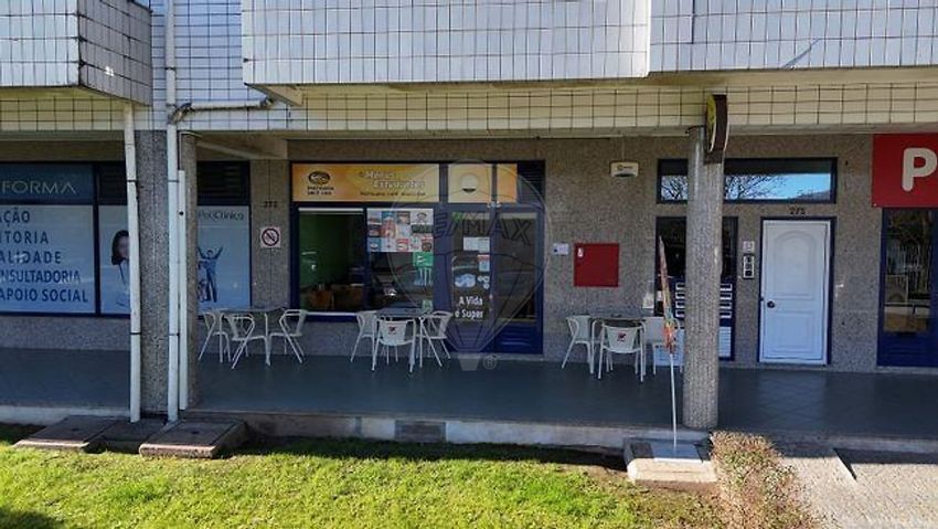 Imagem de espaço comercial em Rua Doutor António Manuel Cerqueira Magro