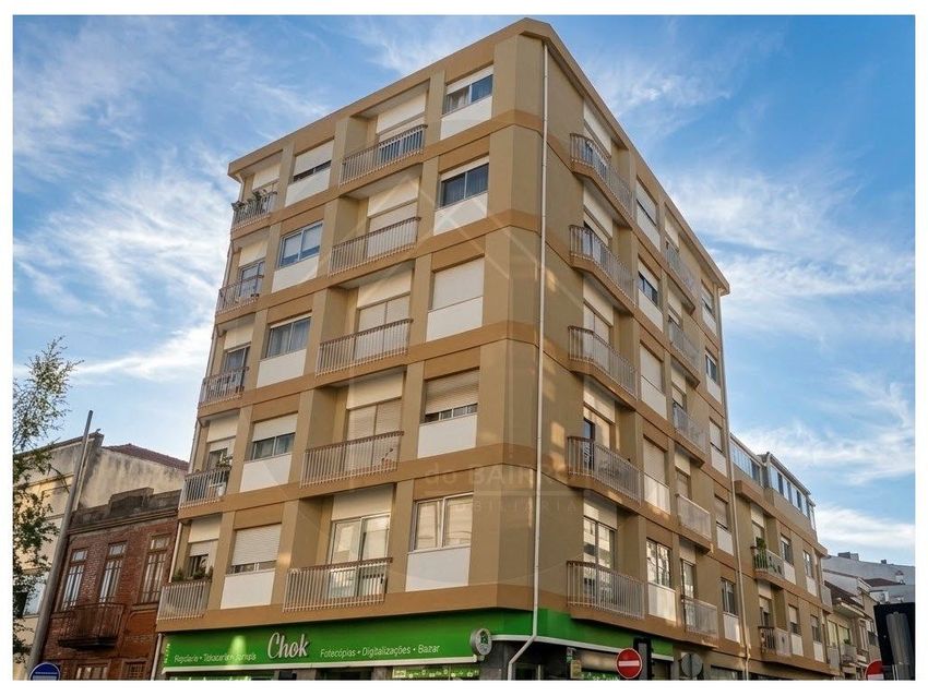Imagem Vistas de apartamento t3 em Fernão Magalhães - Joaquim Urbano
