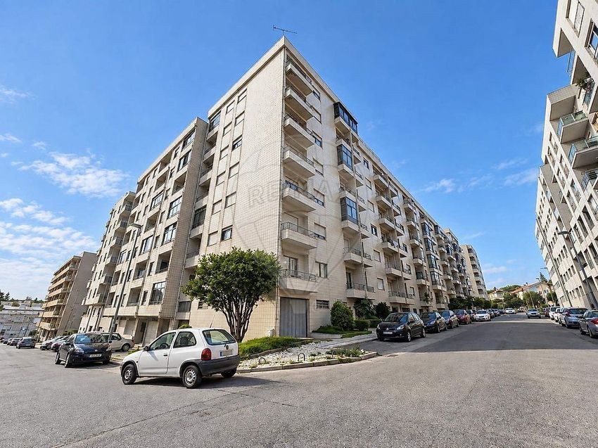 Imagem Fachada de apartamento t1 em Rua Albano Belíno, 29