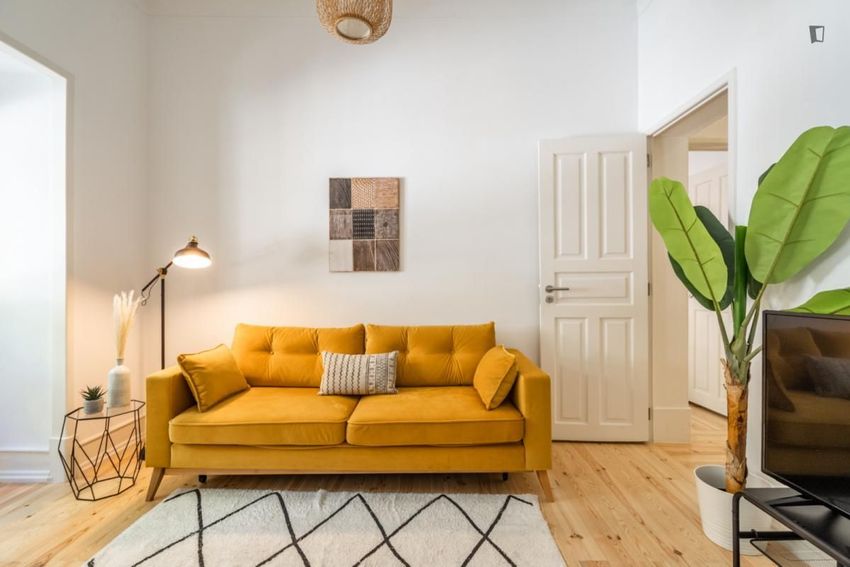 Imagem Sala de estar de apartamento t3 em Rua Jacinto Nunes