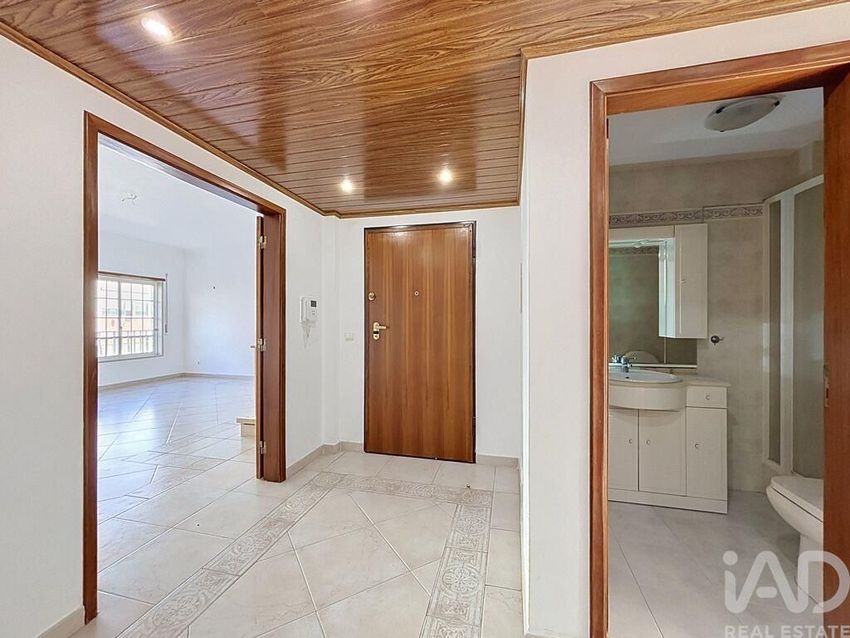 Imagem Corredor de apartamento t4 em Paivas