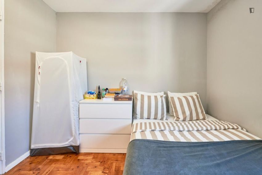 Imagem Quarto de quarto em Rua Capitão-Mor Lopes Sequeira