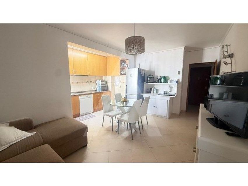 Imagem Sala de estar de apartamento t1 em Avenida Doutor Carlos Mota Pinto
