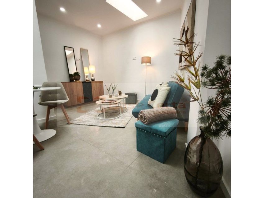 Imagem Sala de estar de apartamento t3 em Rua Manuel Múrias