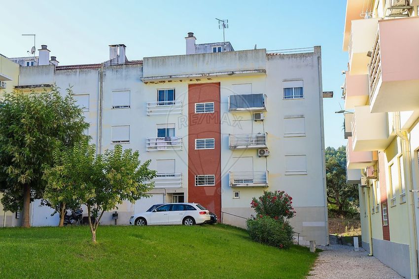 Imagem Vistas de apartamento t2 em Ota