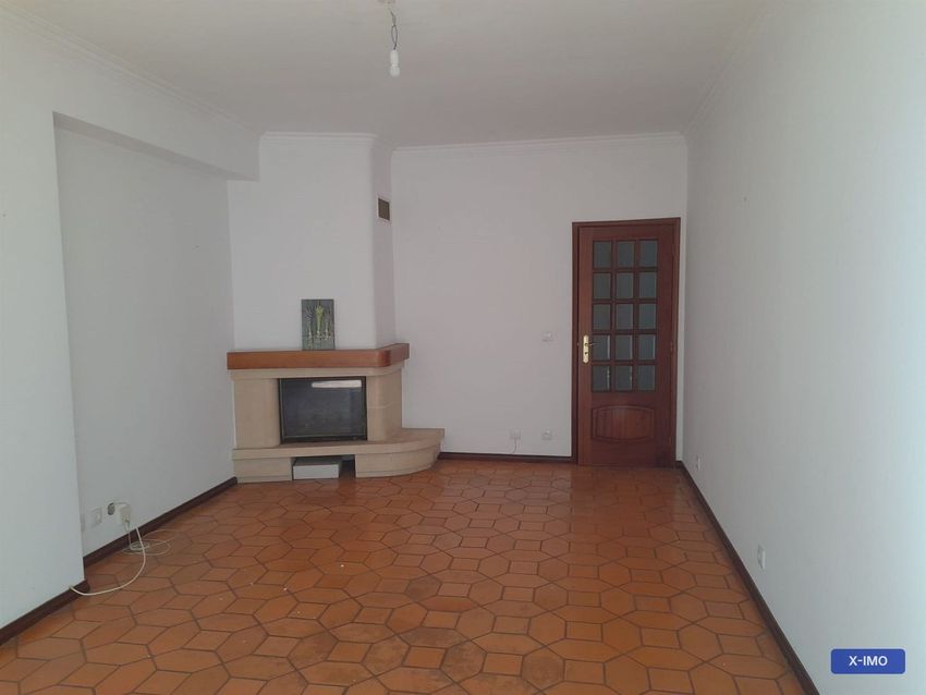 Imagem Sala de estar de apartamento t2 em Rua Arlindo Vicente