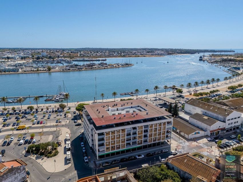 Imagem Vistas de apartamento t3 em Zona Ribeirinha