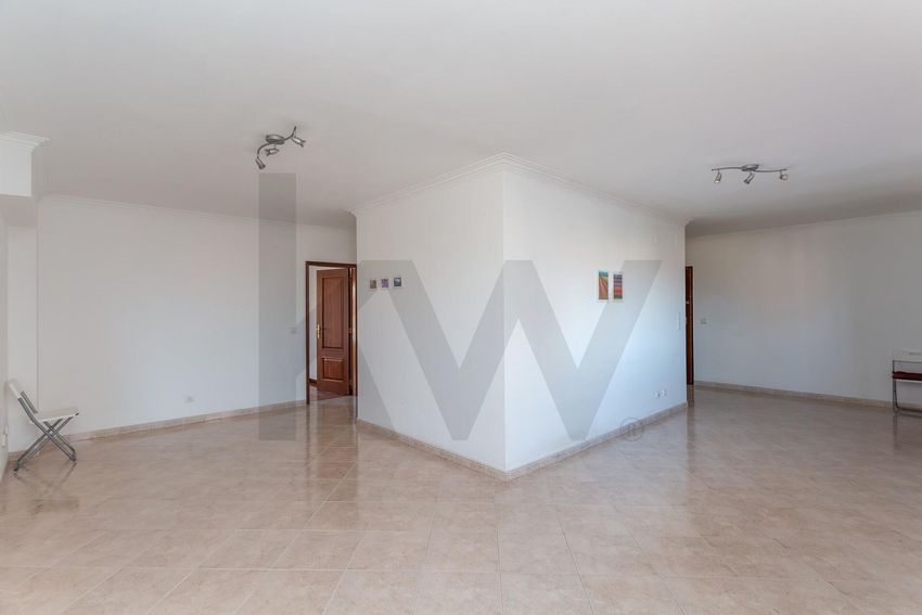 Imagem Divisão de apartamento t1 em Avenida Descobertas s/n