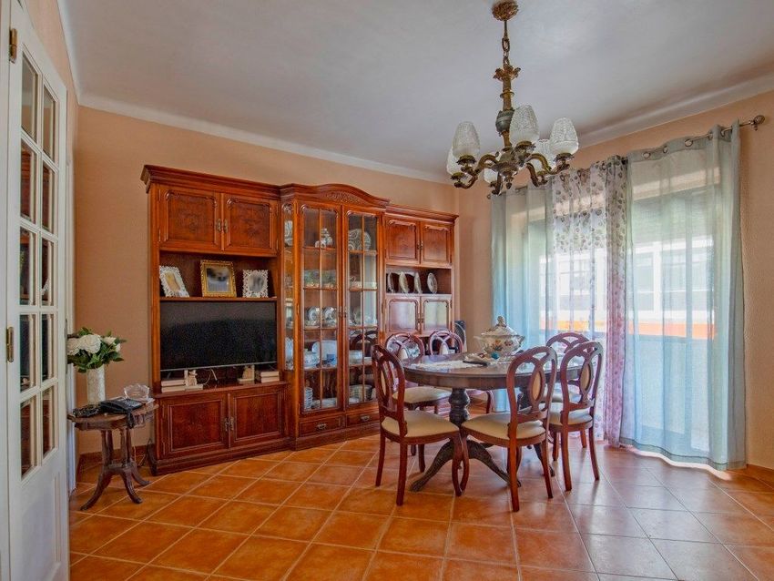 Imagem Sala de estar de apartamento t2 em Avenida da Liberdade s/n