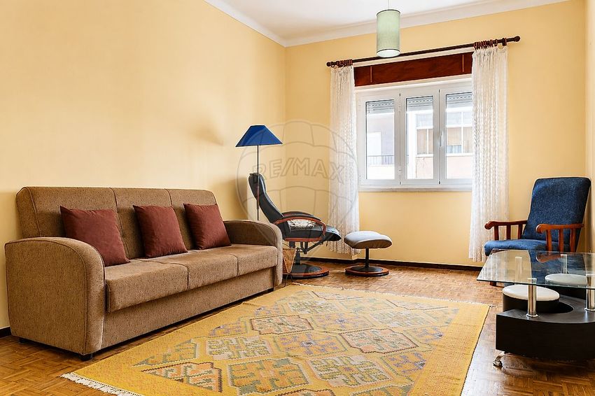 Imagem Quarto de apartamento t2 em Rua Alves Redol