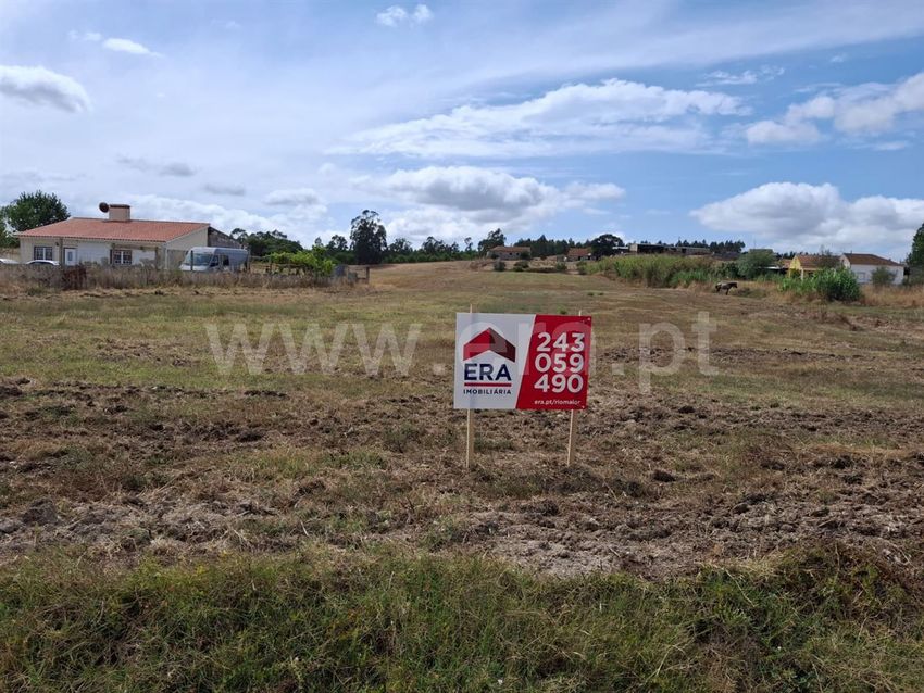 Imagem Vistas de terreno em Rua dos Casais da Cheira s/n