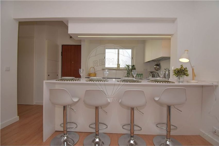 Imagem Cozinha de apartamento t1 em Rua Jorge Barradas