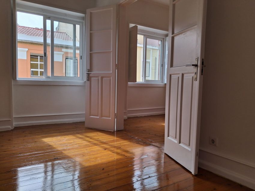 Imagem Sala de estar de apartamento t3 em Rua Mestre António Martins