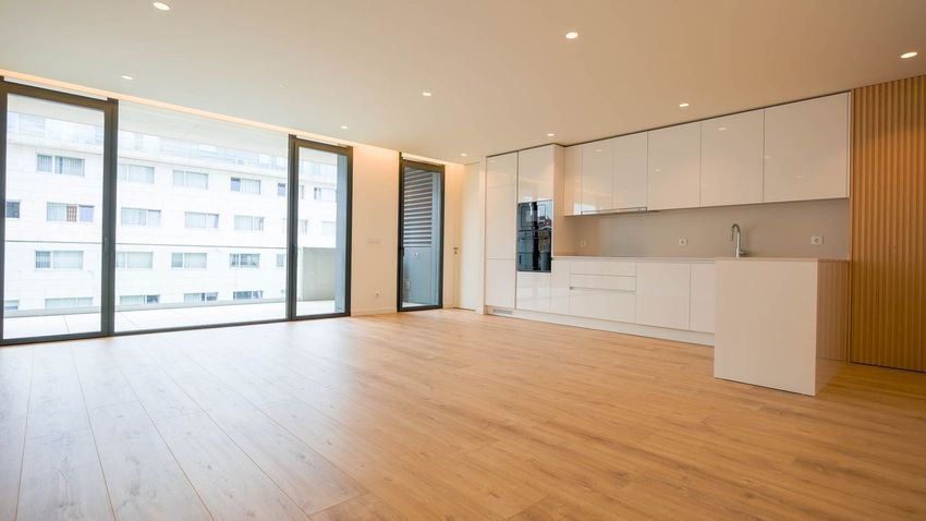 Imagem Sala de jantar de apartamento t3 em Rua António da Rocha Madail, 42