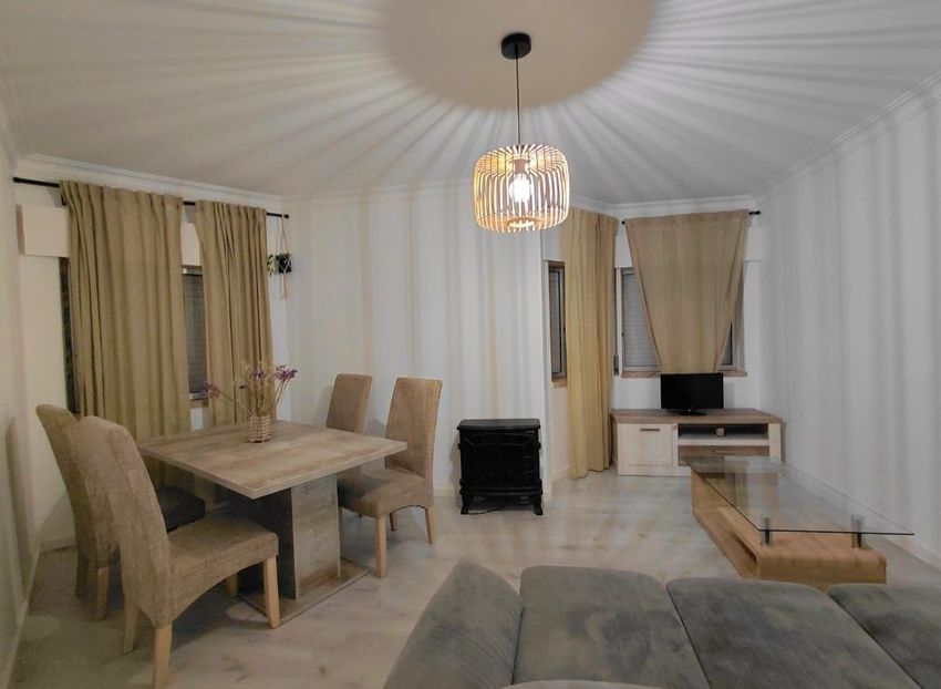 Imagem Sala de estar de apartamento t3 em Largo Mato Cheirinhos, 125
