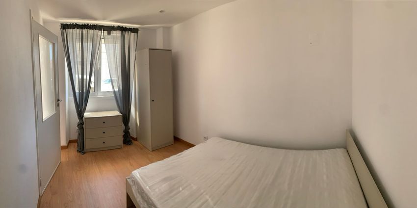 Imagem Quarto de apartamento t0 em Rua Mendes dos Remédios, 71