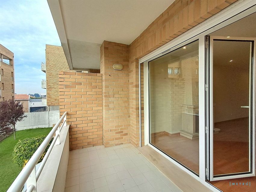 Imagem Varanda de apartamento t1 em Quinta das Heras