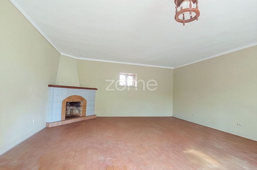 Imagem Sala de estar de prédio em Arcos e Mogofores