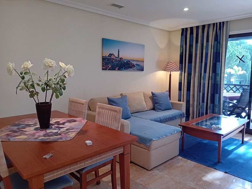 Imagem Sala de estar de apartamento t1 em Rua da Falesia, 6 b