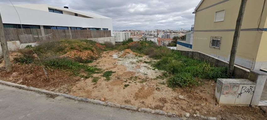 Imagem Vistas de terreno em Rua Brancanes