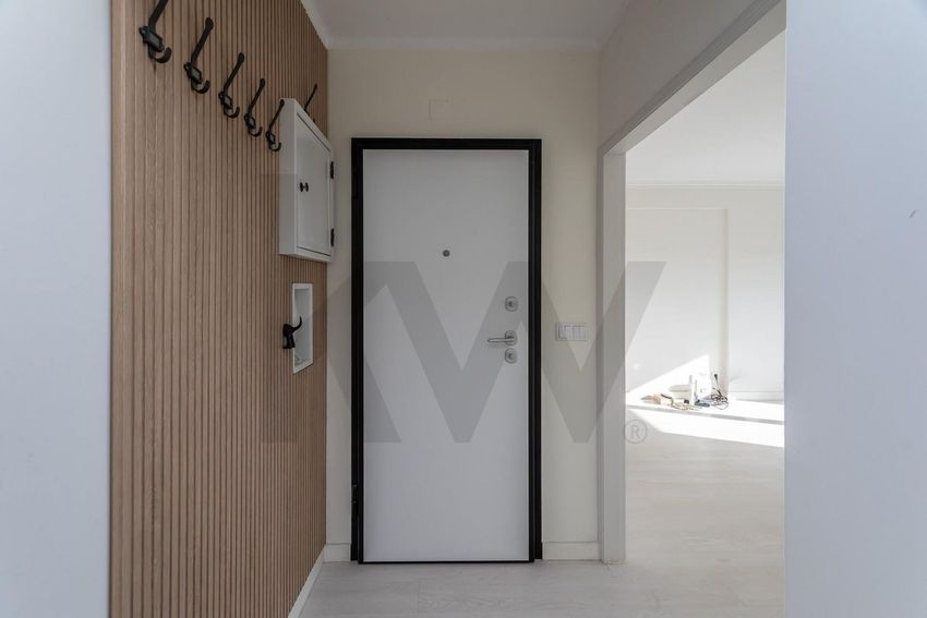 Imagem Corredor de apartamento t2 em Rua do Casal s/n