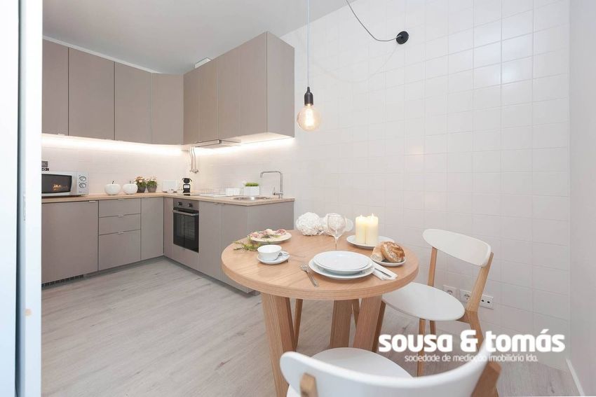 Imagem Sala de jantar de apartamento t0 em Bairro dos Anjos - Vale da Cabrita