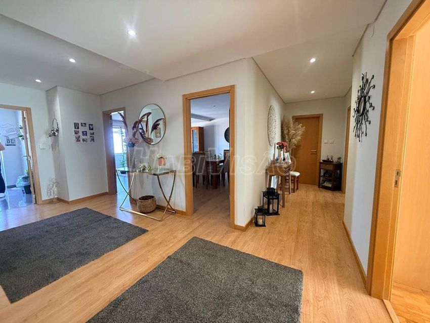 Imagem Sala de estar de apartamento t3 em Gandra - Alto da Maia