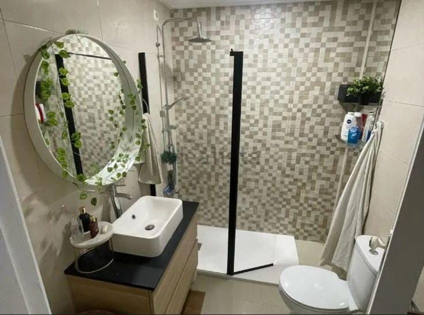 Imagem Casa de banho de quarto em Rua Padre José Anchieta, 7