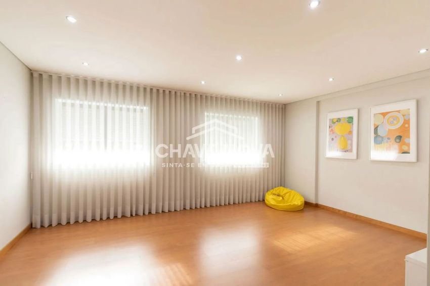 Imagem Sala de estar de apartamento t3 em Rua São Sebastião, 36