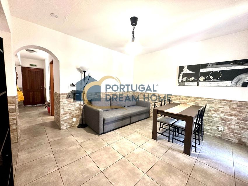 Imagem Sala de estar de apartamento t2 em Centro da Cidade