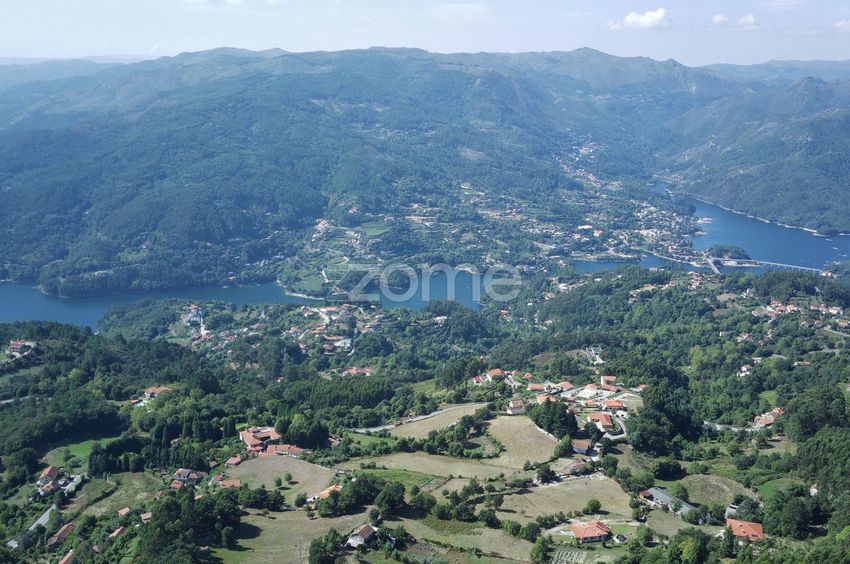 Imagem Vistas de terreno em N103