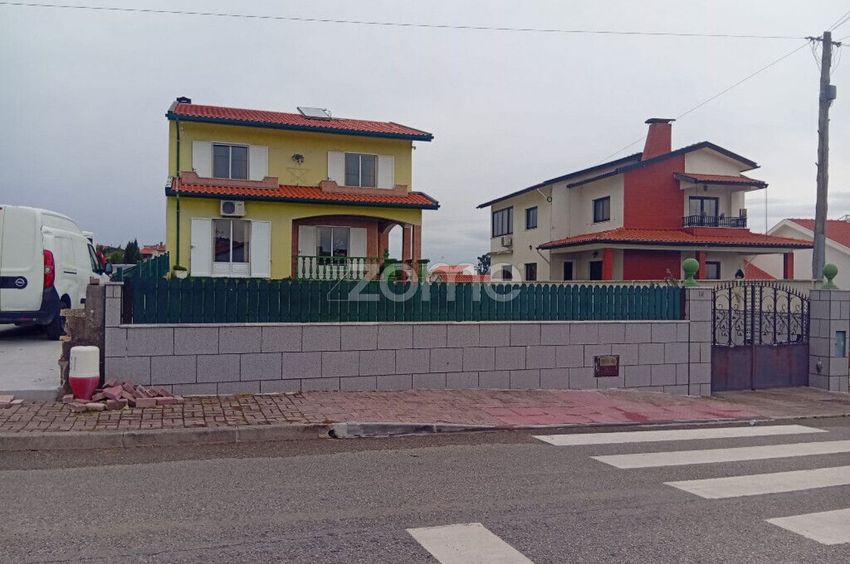 Зображення Фасад,  окремий будинок чи котедж, Oliveira do Bairro