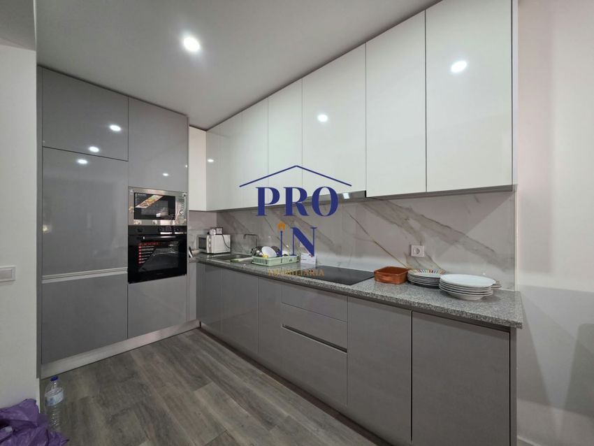 Imagem Cozinha de apartamento t1 em Hospital da Prelada