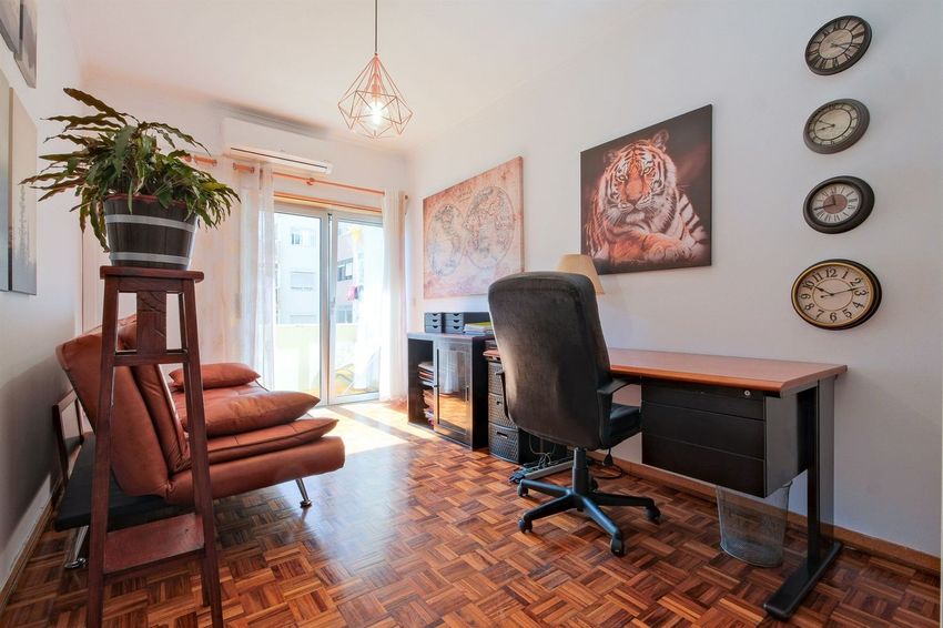 Imagem Quarto de apartamento t2 em Rua Manuel de Arriaga