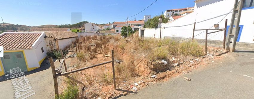 Imagem de terreno em Rua Miguel Bombarda s/n