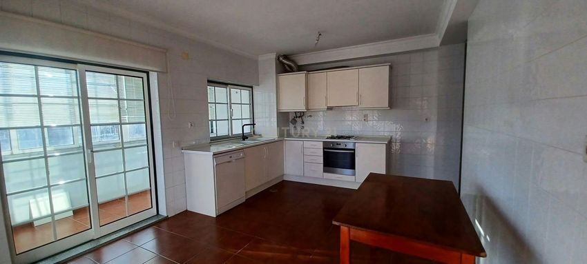 Зображення Кухня, квартира t3, Avenida António João Pais Miranda