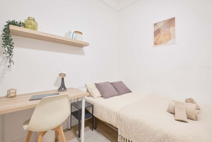 Imagem Quarto de quarto em Avenida Almirante Reis, 219