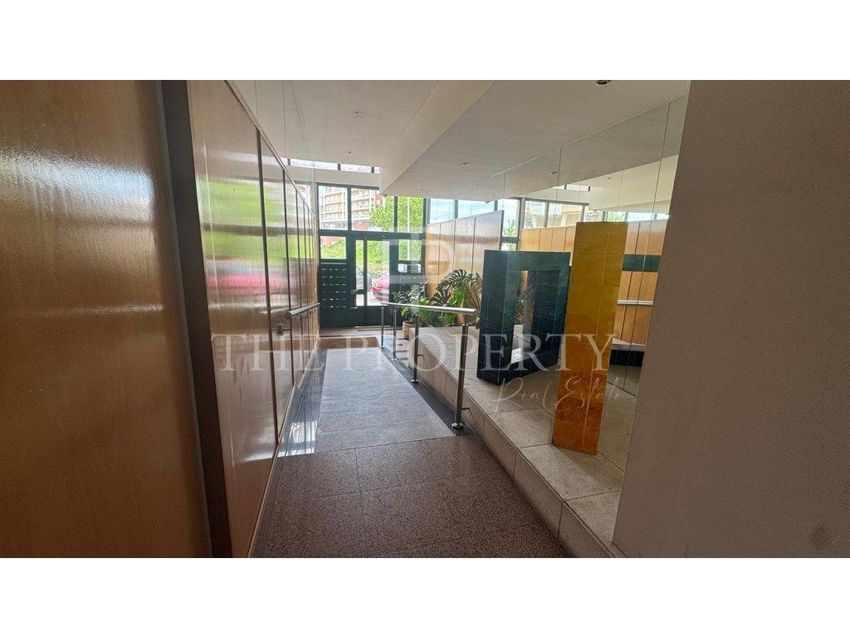 Imagem Hall de apartamento t3 em Avenida Arsenal do Alfeite
