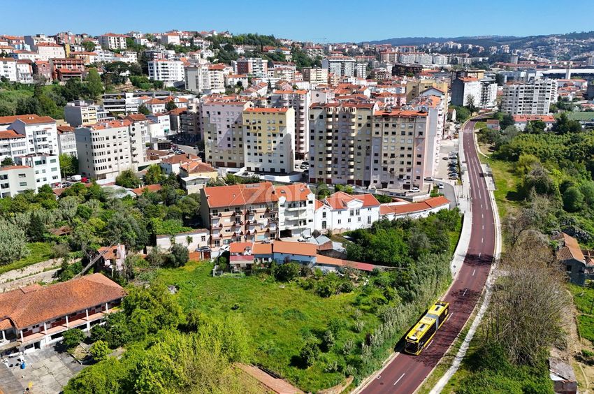 Imagem Detalhes de  moradia independente em Rua Frei Brás de Braga, 120