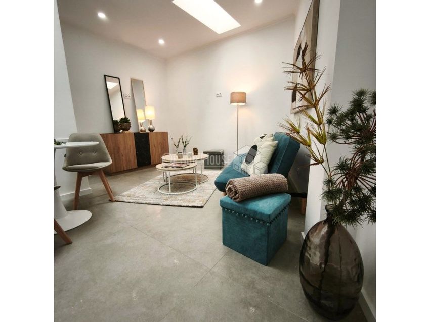 Imagem Sala de estar de apartamento t3 em Rua Angelina Vidal
